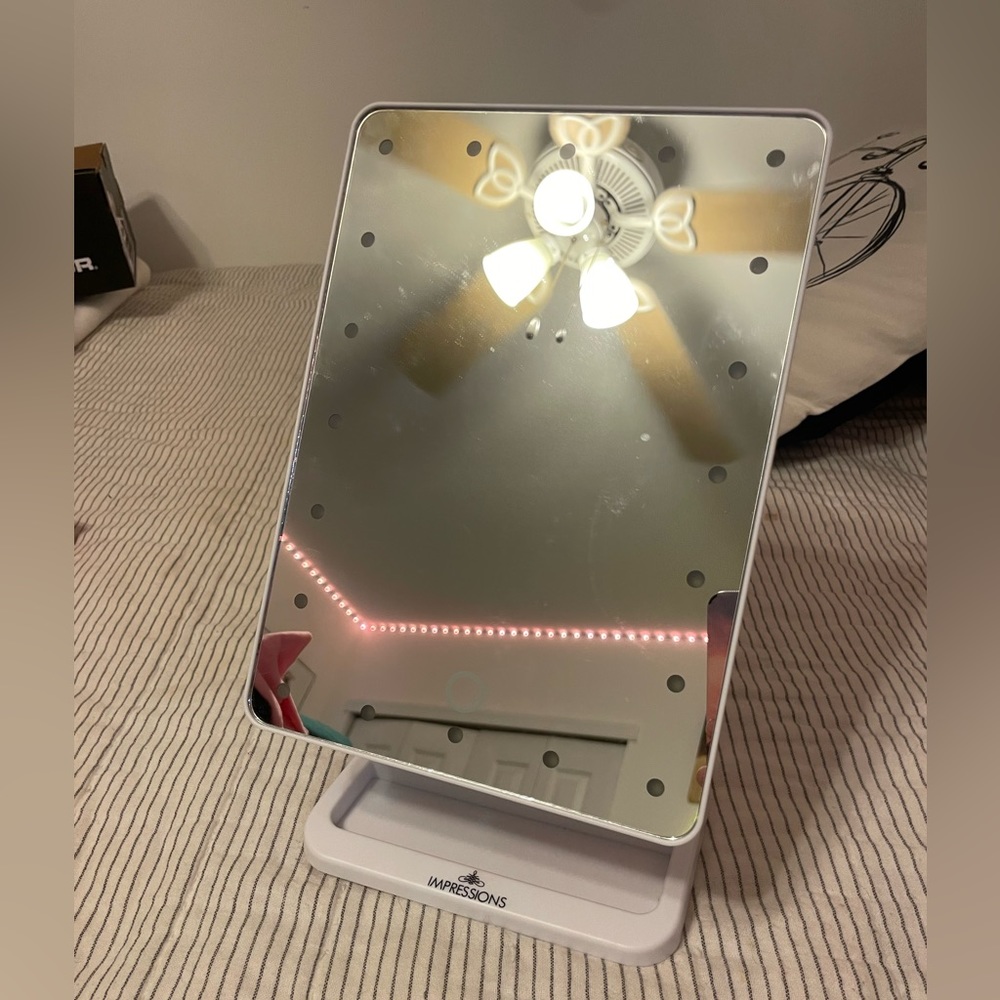 Vanity makeup mirror… with lights.. can rotate portrait and landscape